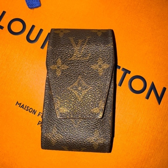 Louis Vuitton Accessories - Louis Vuitton Brown and Gold Monogram vintage cigarette Pouch